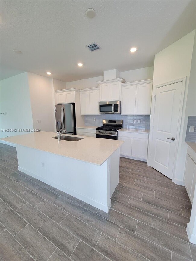 Building Photo - 1689 Whistlegrass Ln