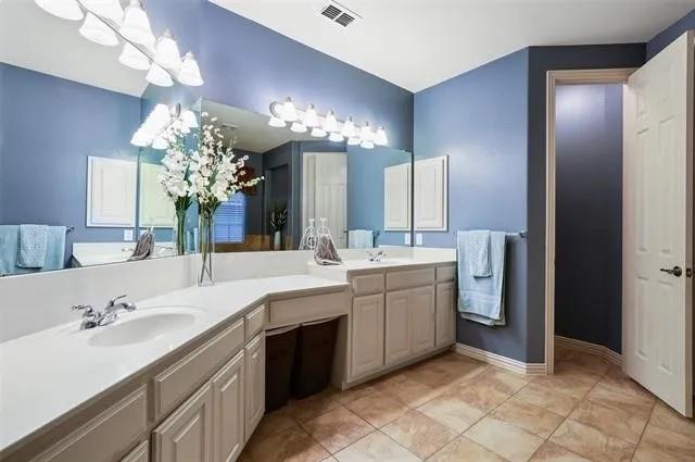Building Photo - 941 Nightingale Dr
