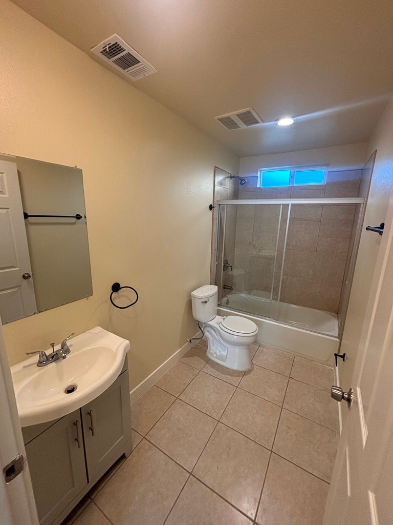 Building Photo - 213 W 82nd St