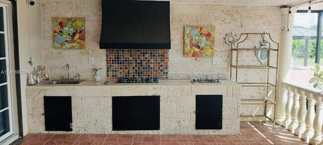 Building Photo - 29325 SW 182nd Ave