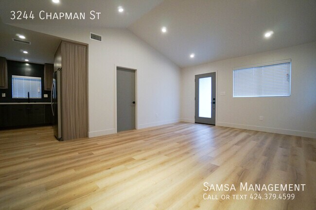 Building Photo - 3244 Chapman St