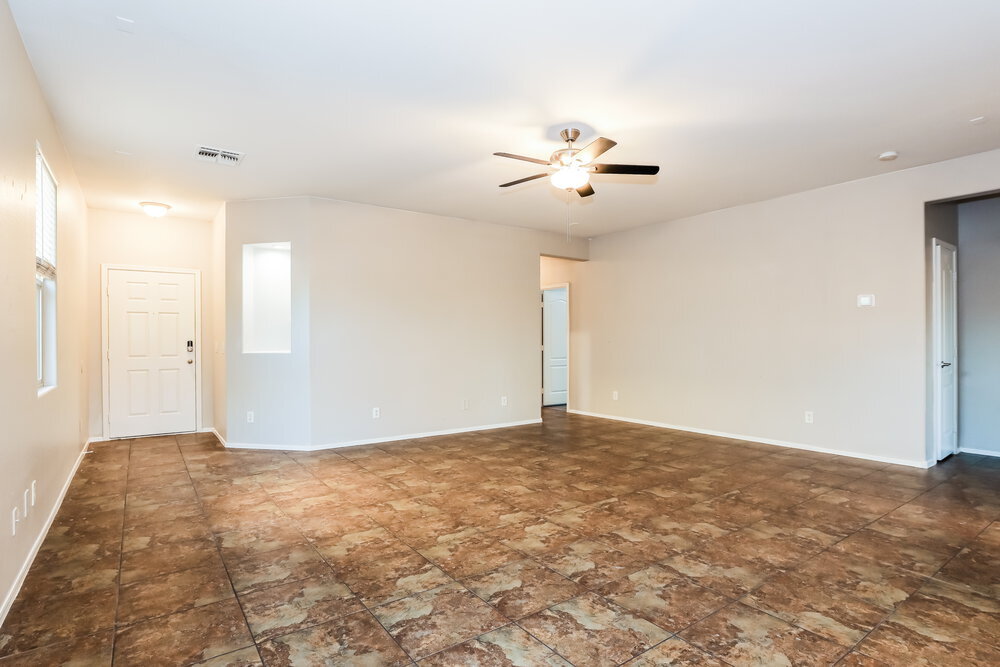 Building Photo - 7342 W St Charles Ave