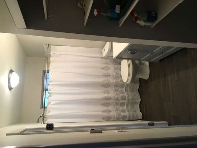 Building Photo - 2480 Walcutt Rd