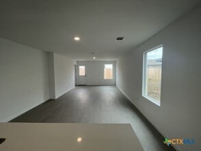 Building Photo - 5716 Alope Wy