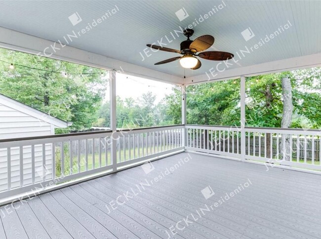Building Photo - 2628 Hillgate Ct