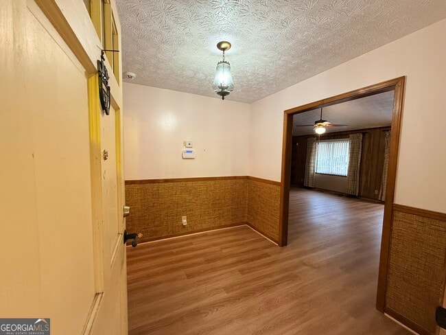 Building Photo - 191 Murphy Ave NW