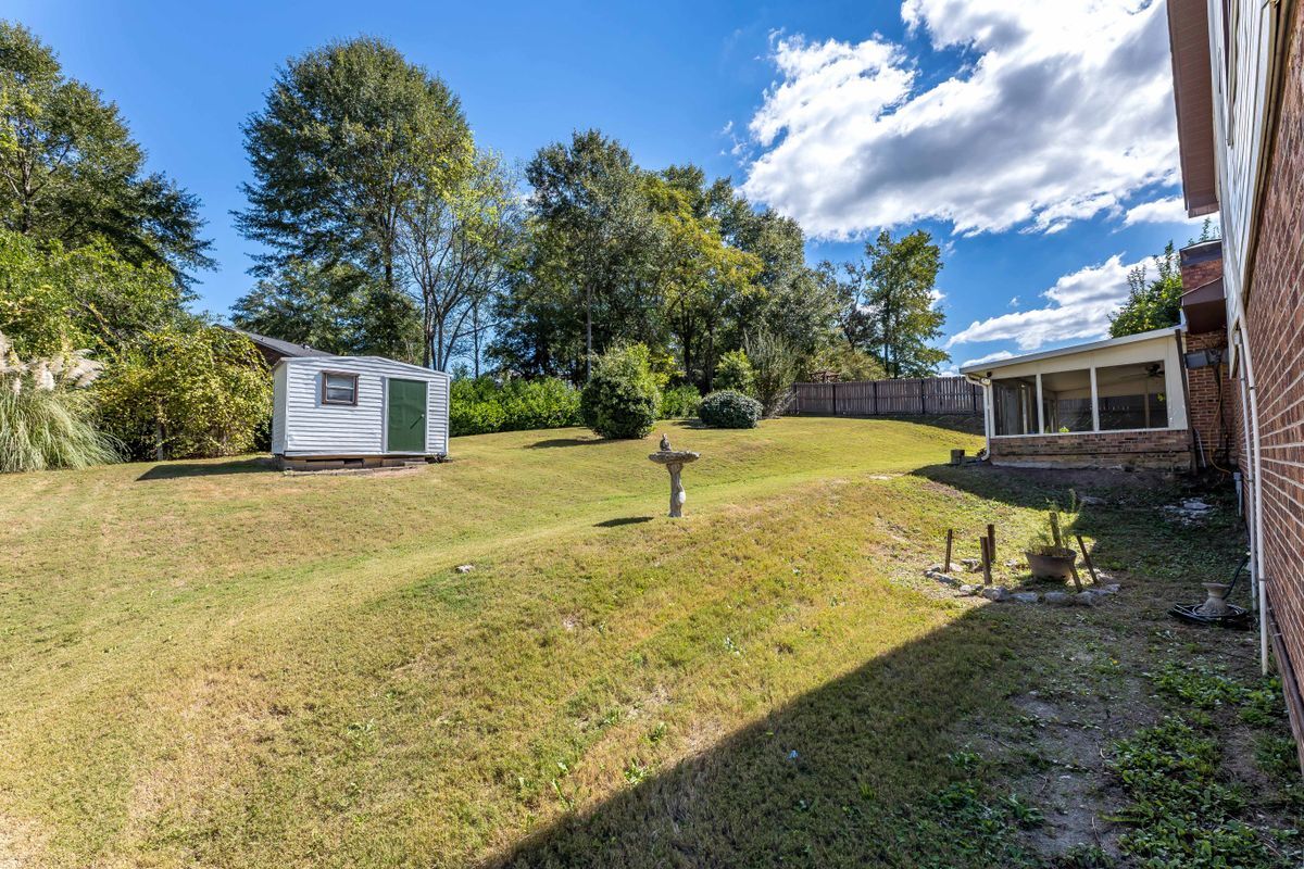 Building Photo - 3925 Biltmore Dr