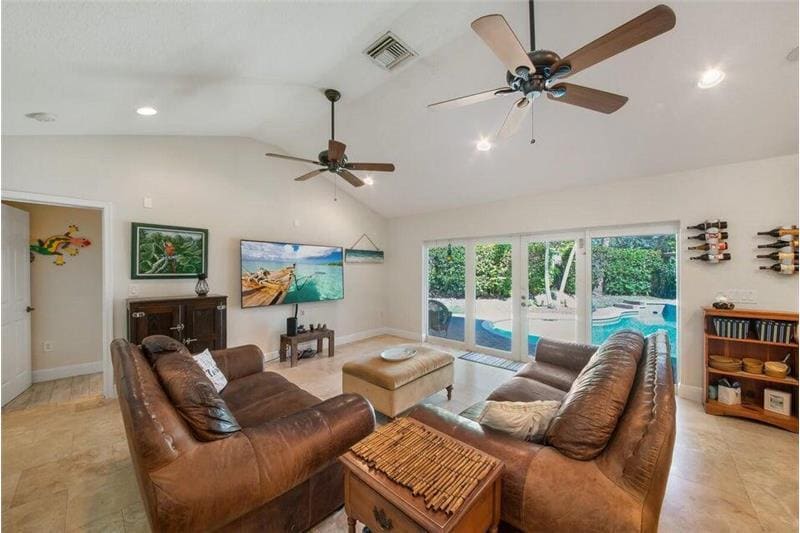 Building Photo - 2220 W Pineridge Ct