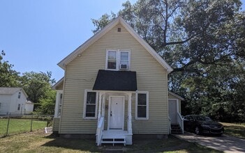Building Photo - 523 W Grand Ave