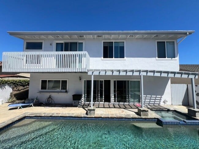 Building Photo - Coastal Elegance Meets Family Comfort in D...