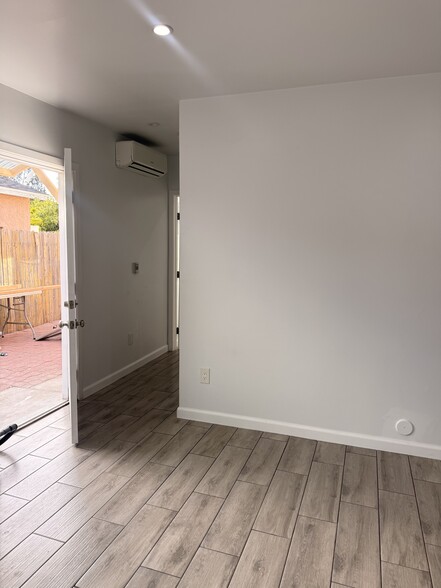 Living room - 14643 Chatsworth St