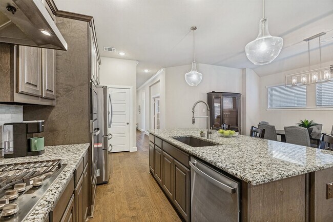Building Photo - 2424 Preakness Pl