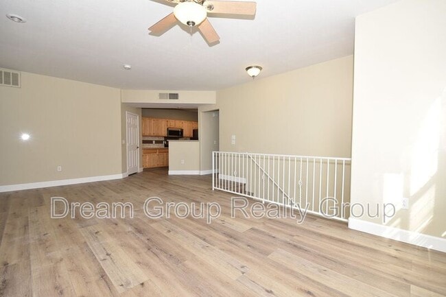 Primary Photo - 8555 W Russell Rd