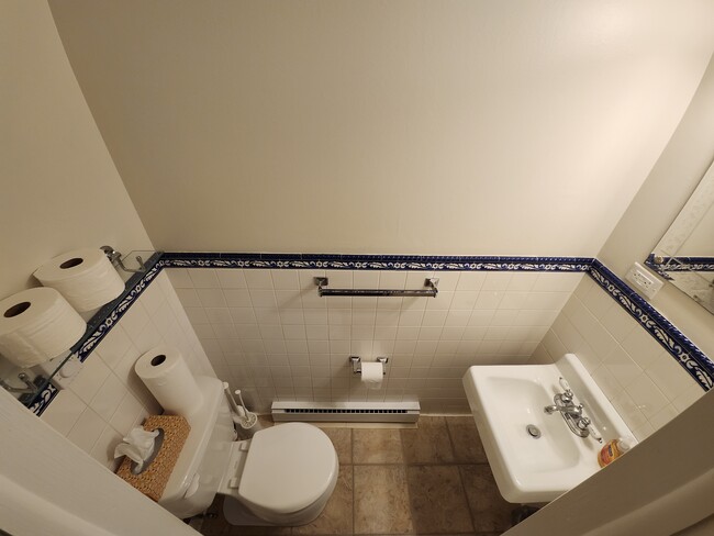 Building Photo - 436 Amblewood Way