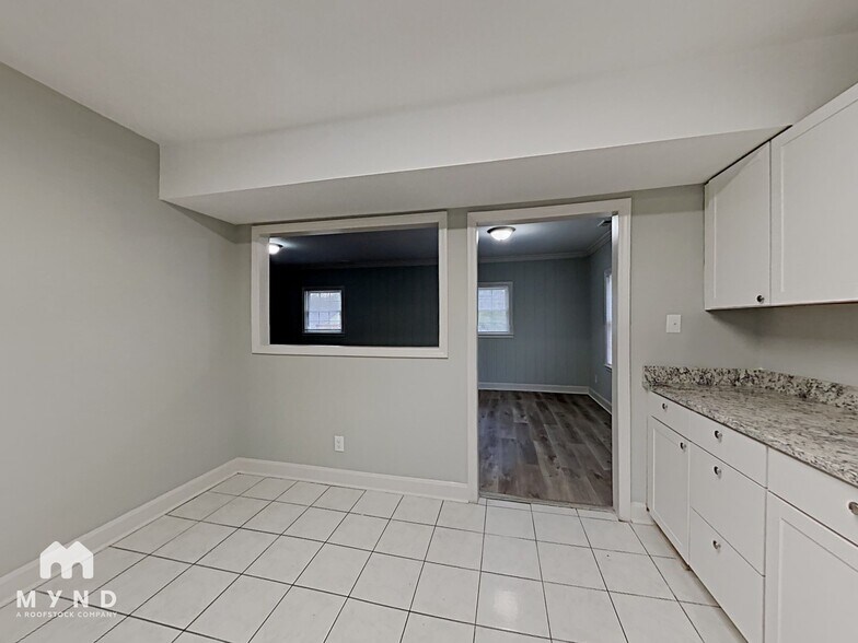 Building Photo - 7316 Woodstream Dr