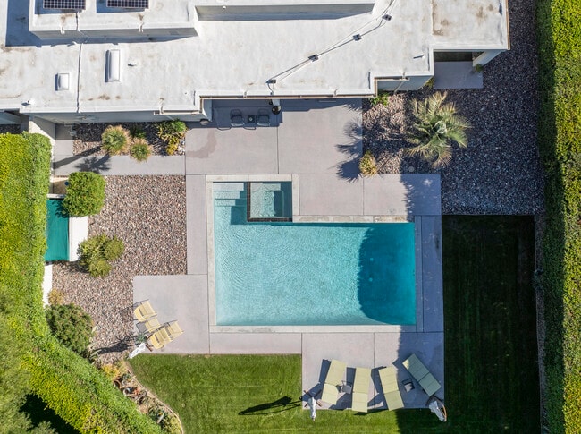 Building Photo - 1411 Via Isla