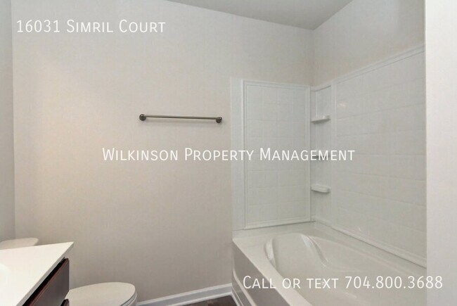 Building Photo - 16031 Simril Ct