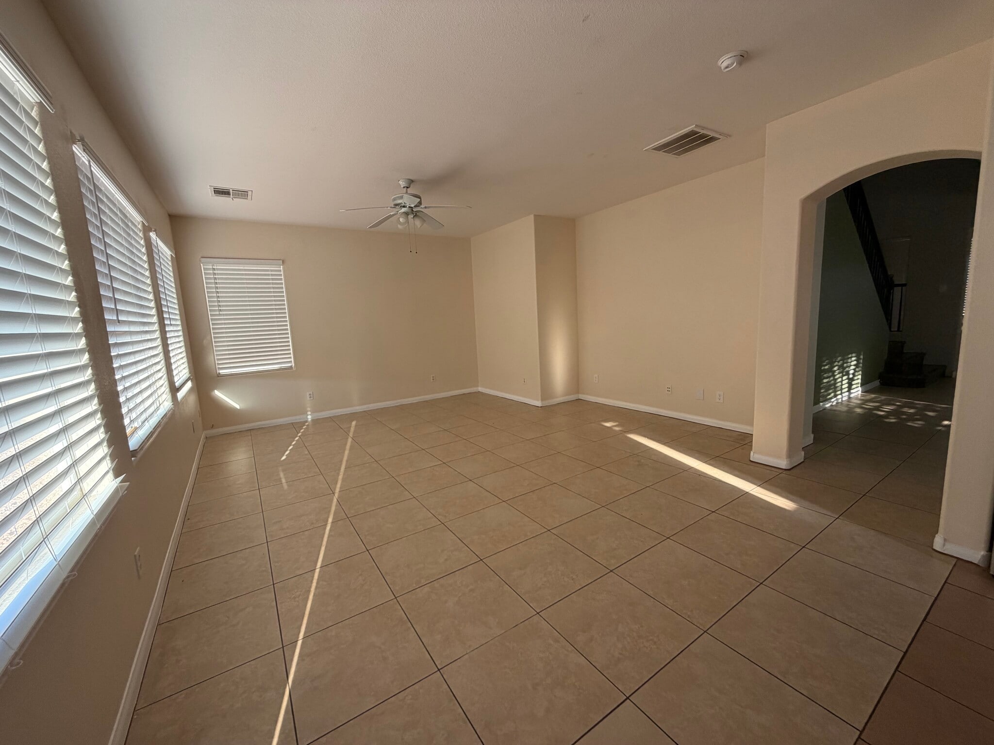 Building Photo - 9196 Grand Sunburst Ct