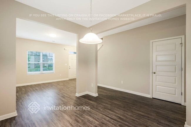 Building Photo - 3126 Cedar Crest Way
