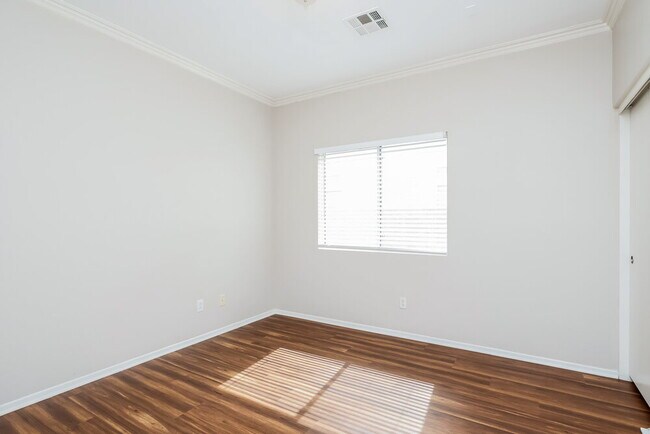 Building Photo - 2479 Crystal Ship Ct