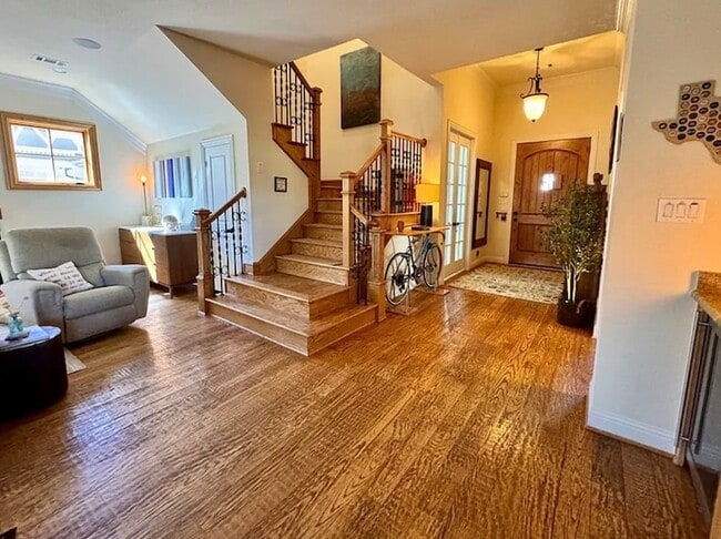 Building Photo - 5820 Palo Pinto Ave