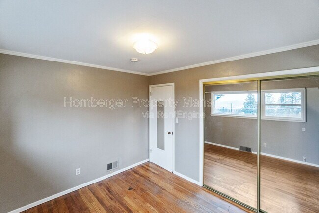 Building Photo - 3523 E 18th Ave