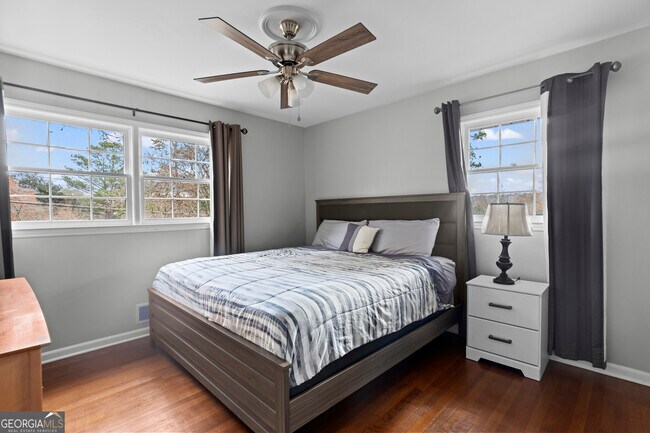 Building Photo - 3727 Calmer Cir