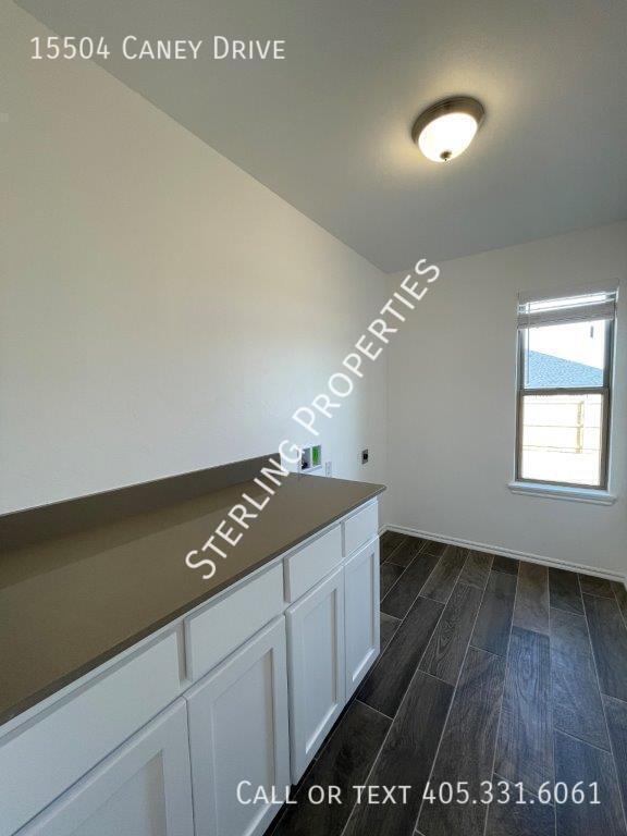 Building Photo - 15504 Caney Dr