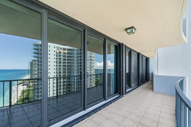 Building Photo - 4200 N Ocean Dr