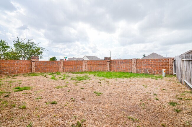 Building Photo - 4503 Stolz Trail