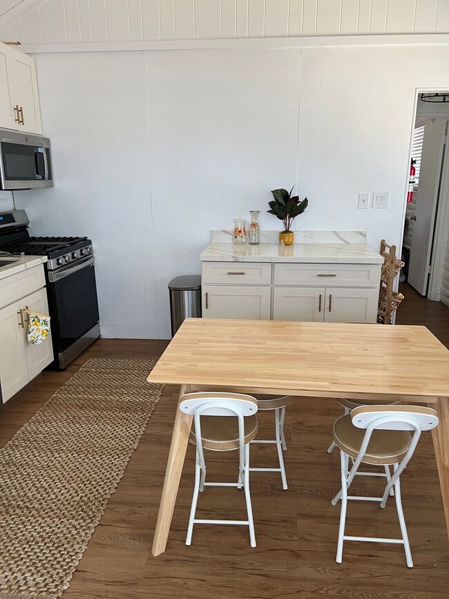 Building Photo - Charming Furnished Cottage in Kihei