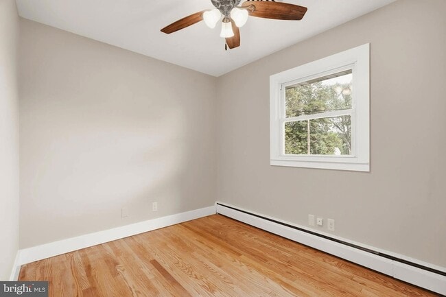 Building Photo - 8643 Ridge Rd