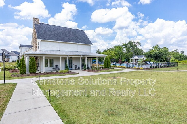 Building Photo - 7284 Ludlow Dr