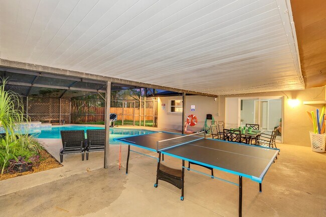 Building Photo - 2445 Keiser Ct