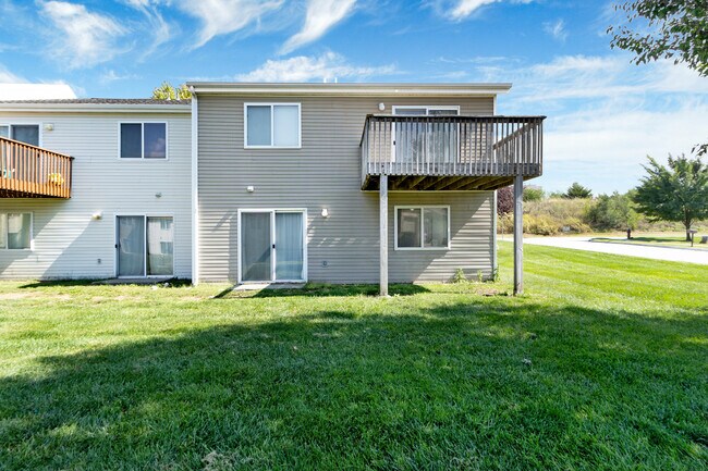 Building Photo - 1401 Sundance Dr