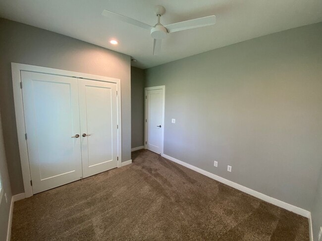 Building Photo - Beautiful single family home With 6 Car Attached Garage!