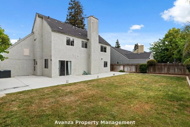 Building Photo - 3bed/2.5 bath Home for Rent 4129 W. Regency Ave Fresno, CA 93727