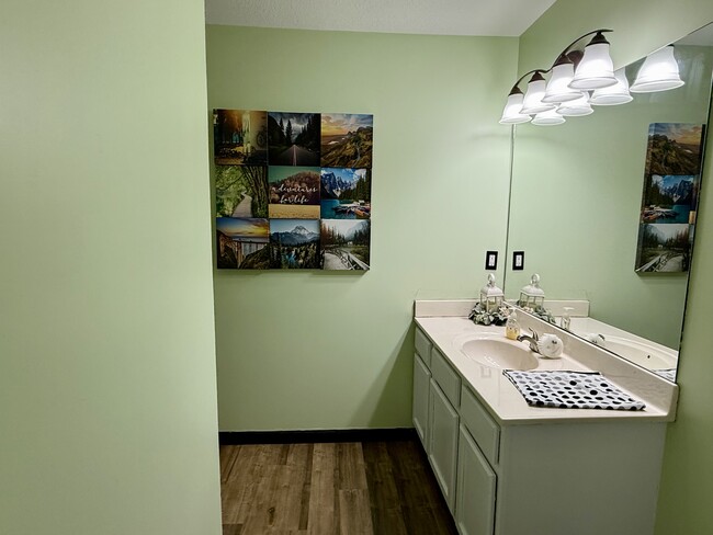 Building Photo - 4934 Teras Point Way