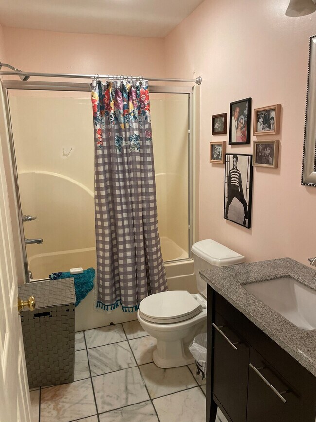 Building Photo - 175 Schools Dr