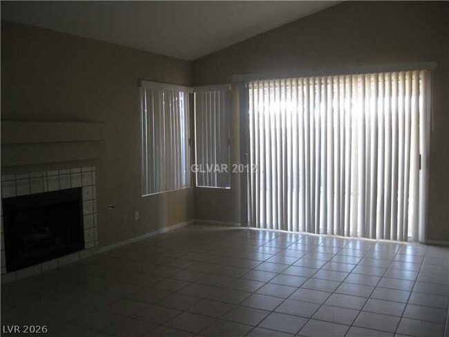 Building Photo - 6492 Lombard Dr