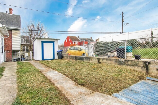 Building Photo - Charming 3 Bedroom, 1.5 Bath Home in Steelton, Pa!