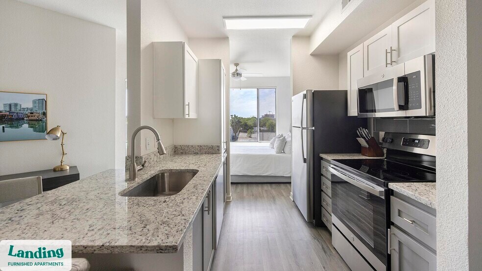 Building Photo - 1811 E Apache Blvd