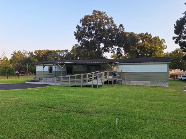 Building Photo - 119 County Rd 4534
