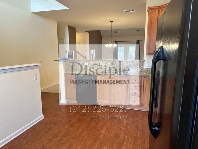 Building Photo - 169 Regency Cir