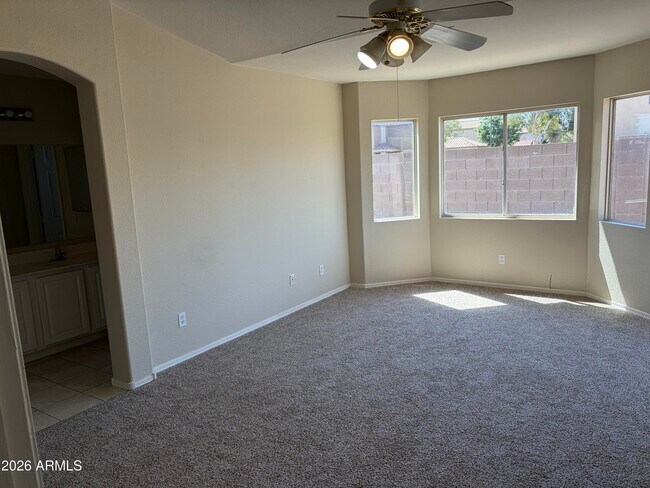 Building Photo - 1152 S Bridger Dr