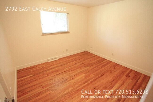 Building Photo - 2792 E Caley Ave