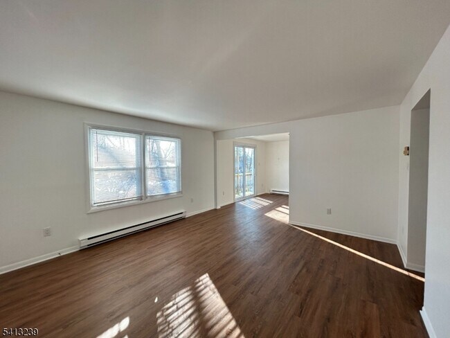 Building Photo - 3 Prospect St