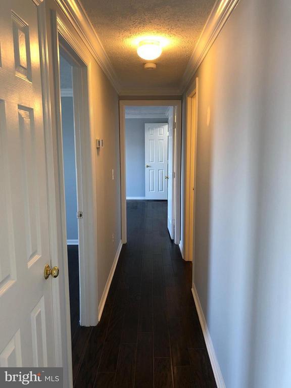 Building Photo - 17050 Capri Ln