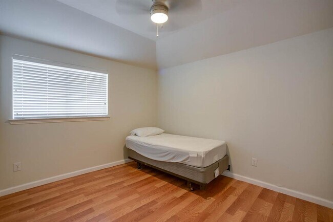 Building Photo - 2617 Black Canyon Dr