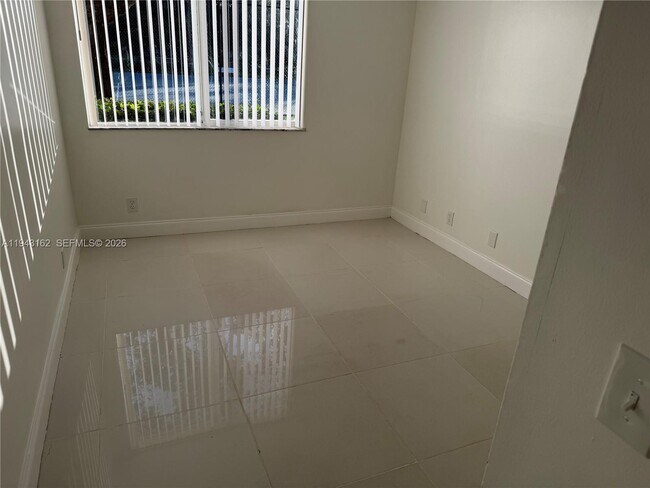 Building Photo - 10773 Cleary Blvd